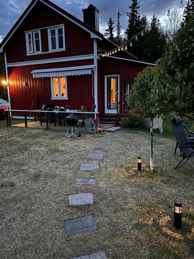 Villa Granhede -Sjoelaege Med Badtunna, Eldstad Med Mera Турсбю Экстерьер фото